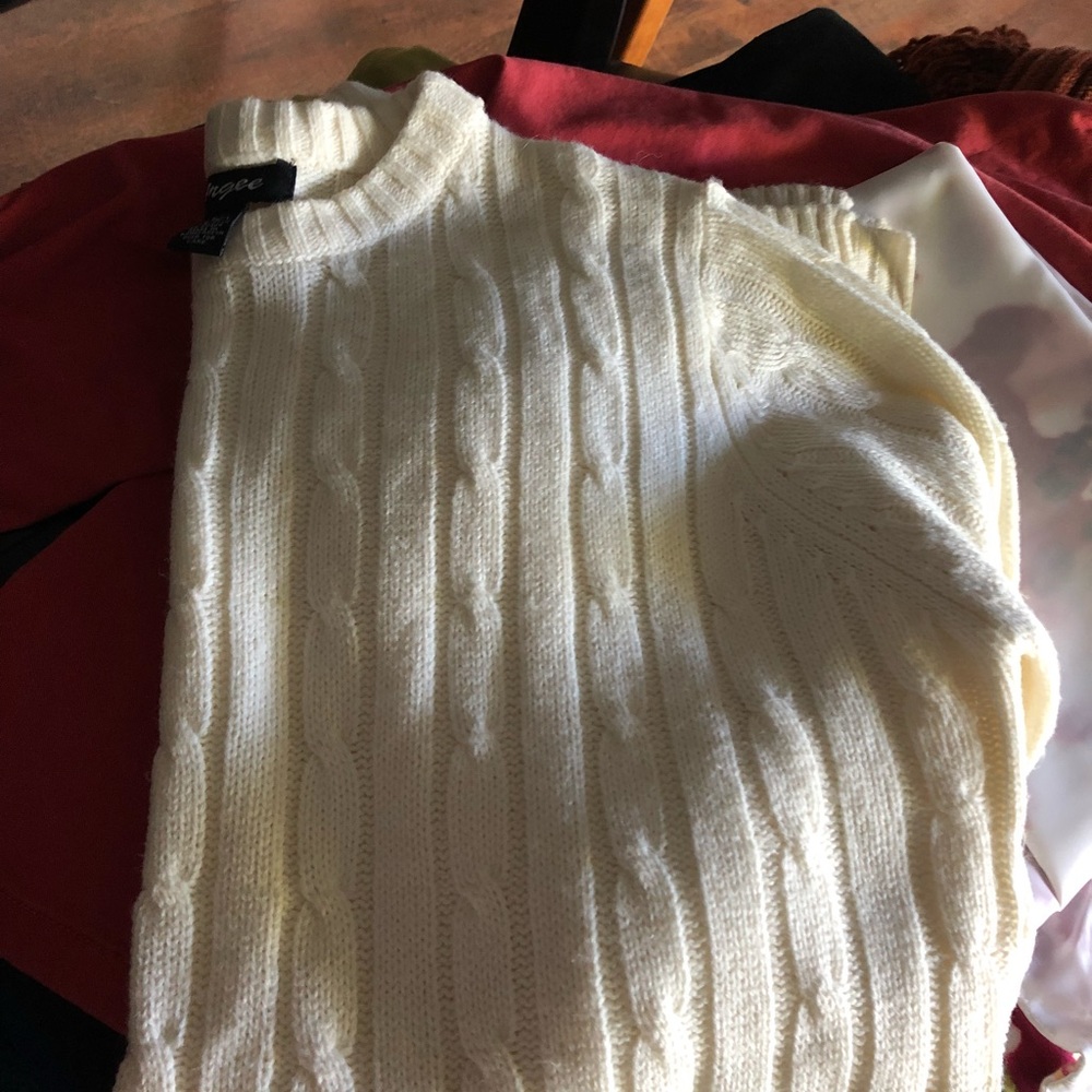 Cable tunic sweater